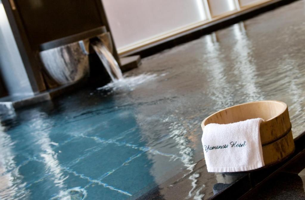 Old England Dogo Yamanote Hotel Matsuyama  Exterior photo